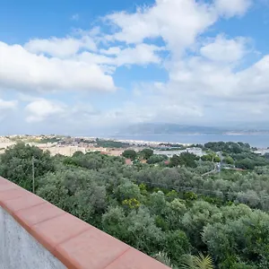 Emy Villa Messina